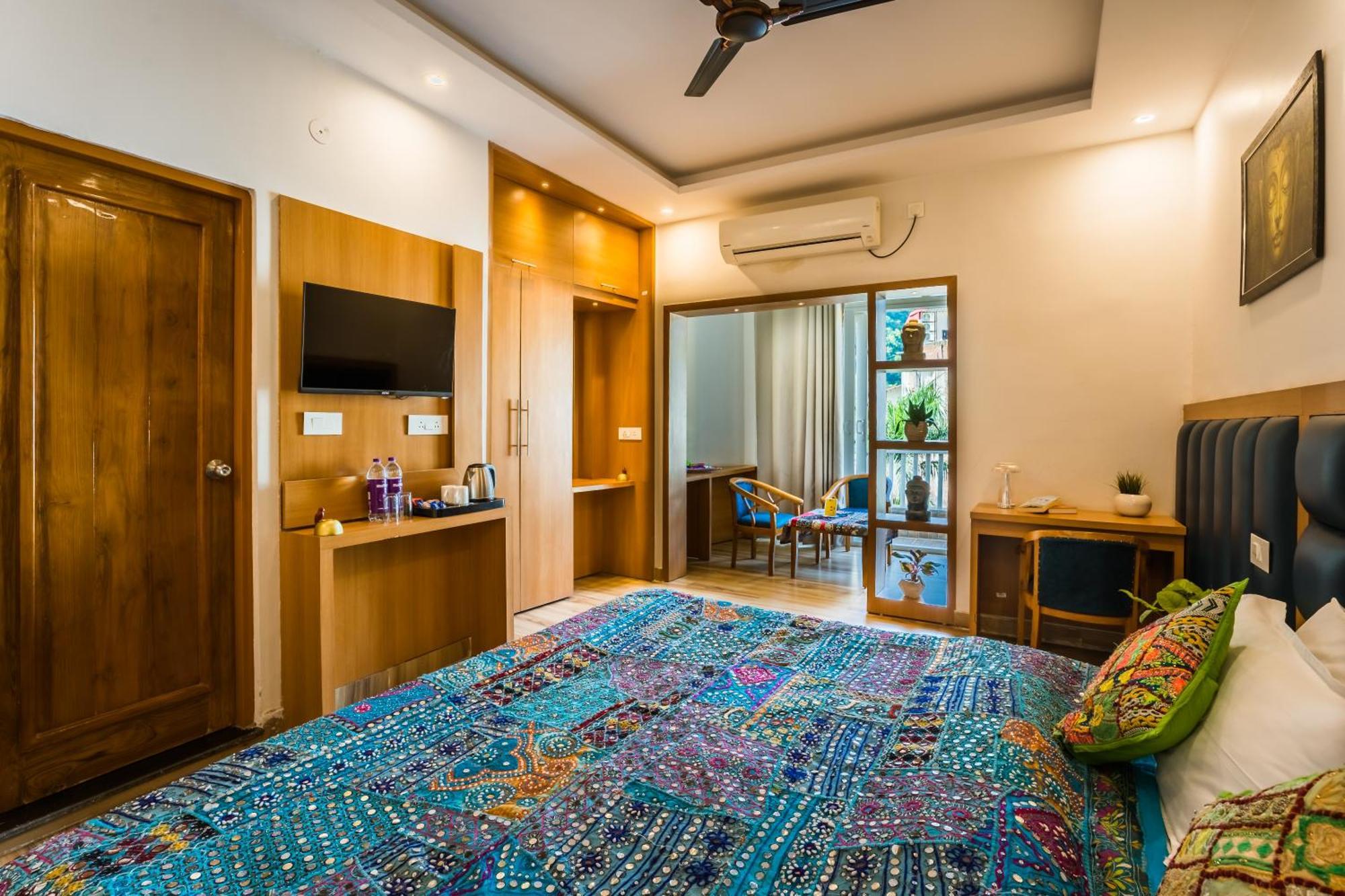 Tripli Hotels Ayushman Retreat Ришикеш Экстерьер фото
